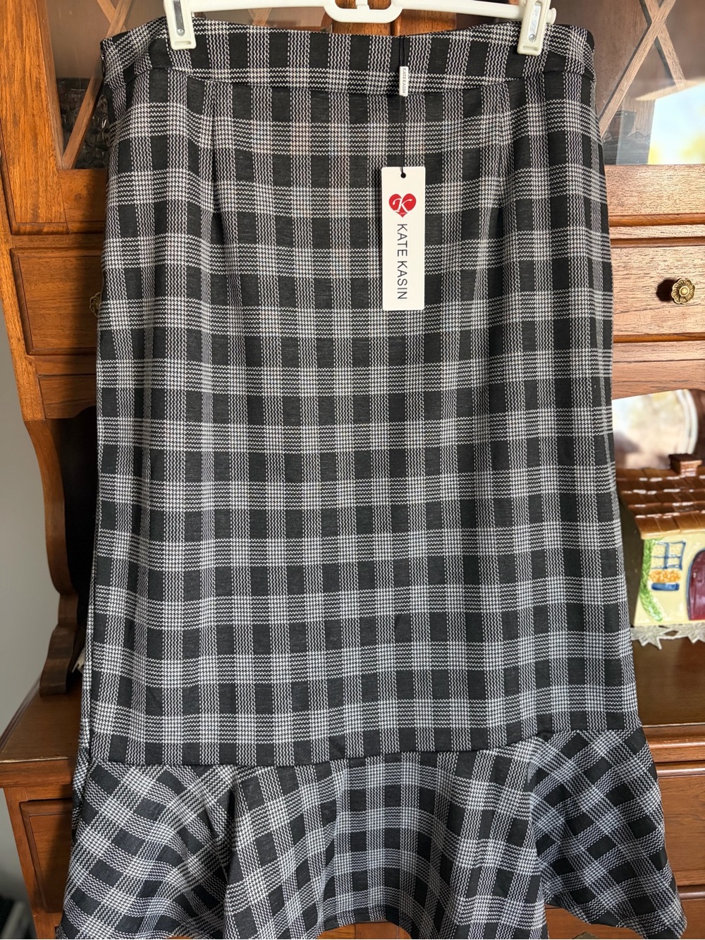 Kate Kasin Brown & White Plaid Midi Skirt with Ruffle Hem